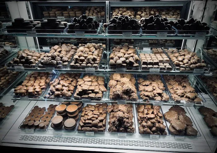 Carroll's Candies Picture 1