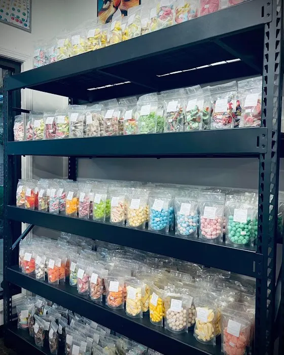 Carroll's Candies Picture 8
