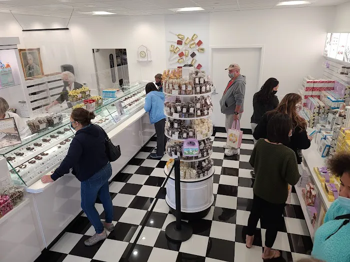 See's Candies Picture 4