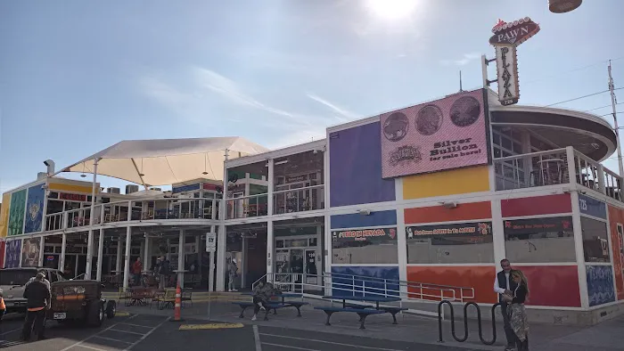 Chumlee's Candy on the Boulevard Picture 1