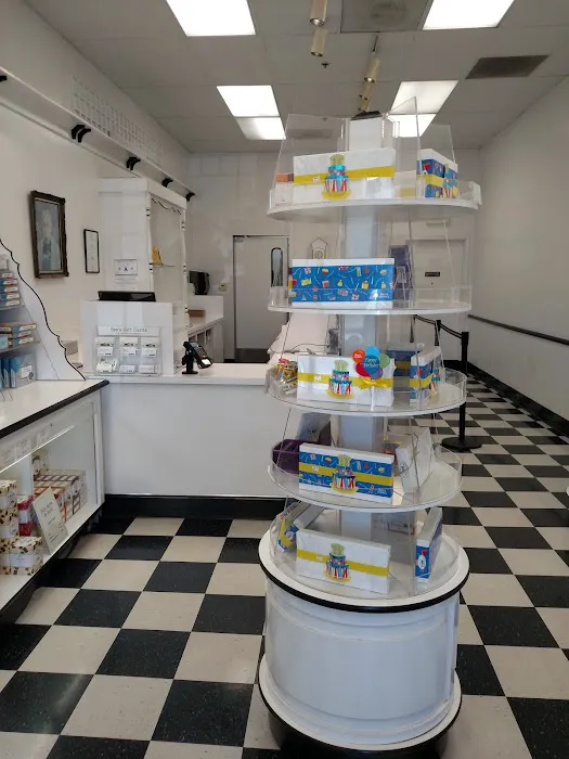 See's Candies Picture 6
