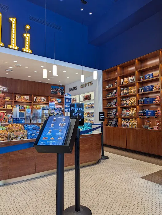 Ghirardelli Ice Cream & Chocolate Shop Picture 2