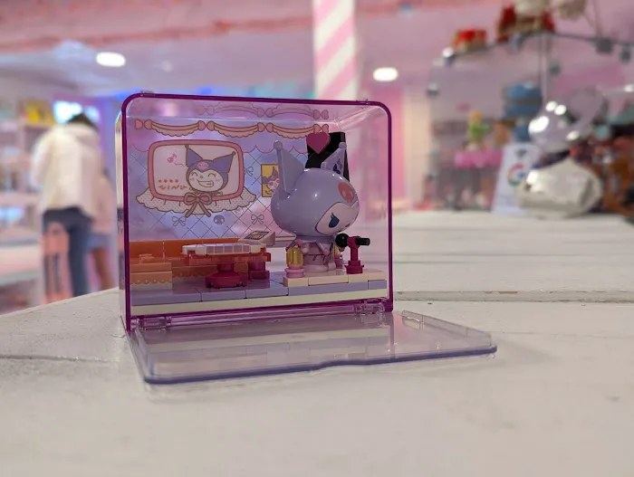 Becca B's Candy & Collectibles Picture 5