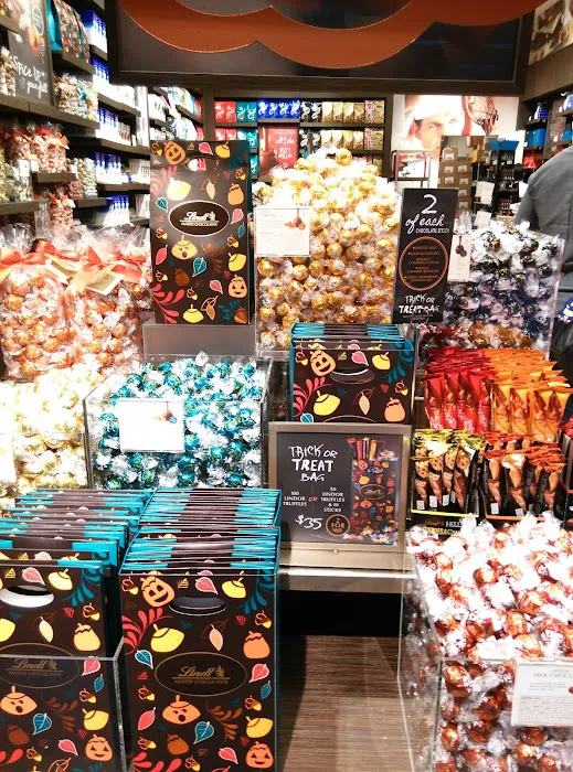 Lindt Chocolate Shop Picture 8
