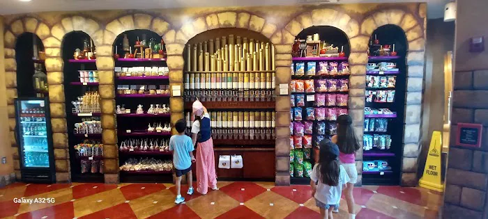 Disney's Candy Cauldron Picture 6