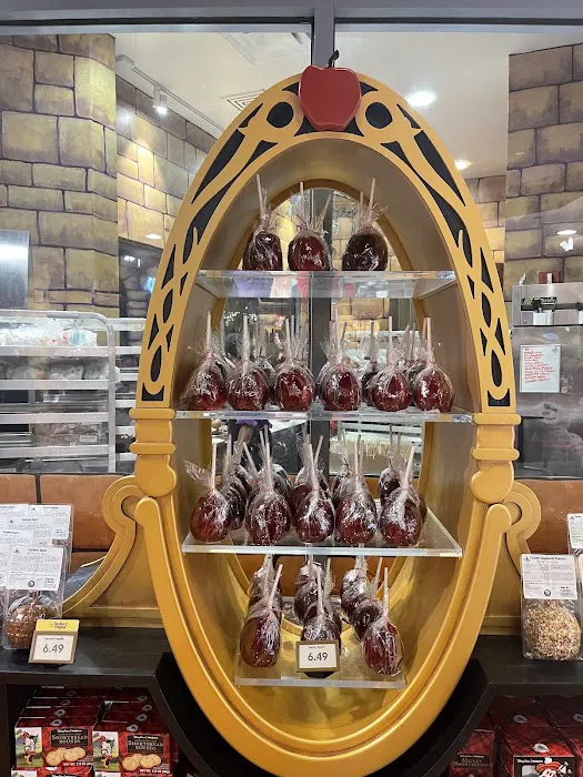 Disney's Candy Cauldron Picture 1