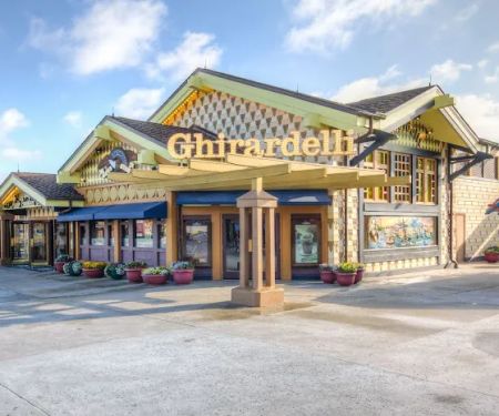 Ghirardelli Soda Fountain & Chocolate Shop