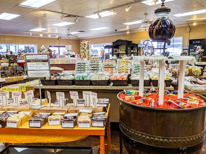 Webb's Candy Picture 5