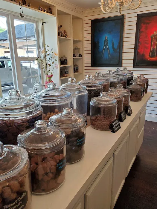 Sugar Shack Picture 9