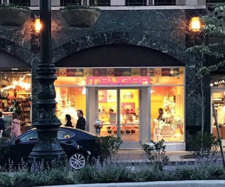 IT'SUGAR Country Club Plaza