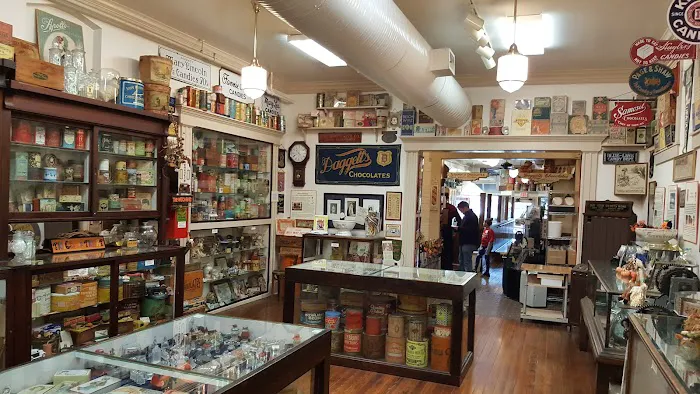 Schimpff's Confectionery Picture 2