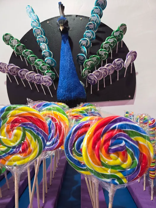 Mad Candy Picture 3