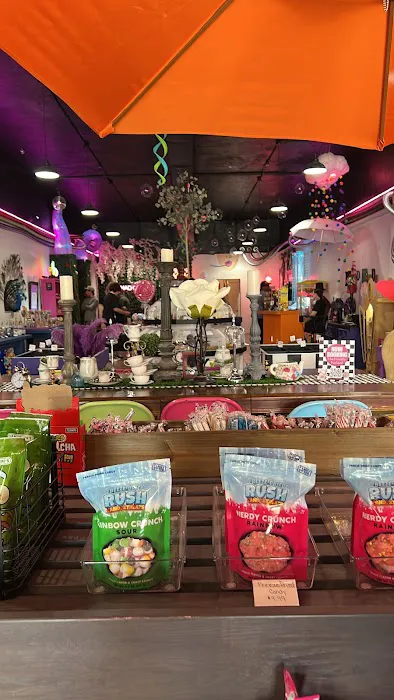 Mad Candy Picture 1