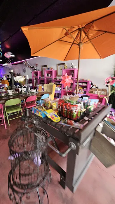 Mad Candy Picture 5
