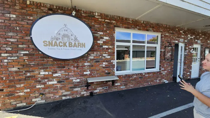Snack Barn Picture 2