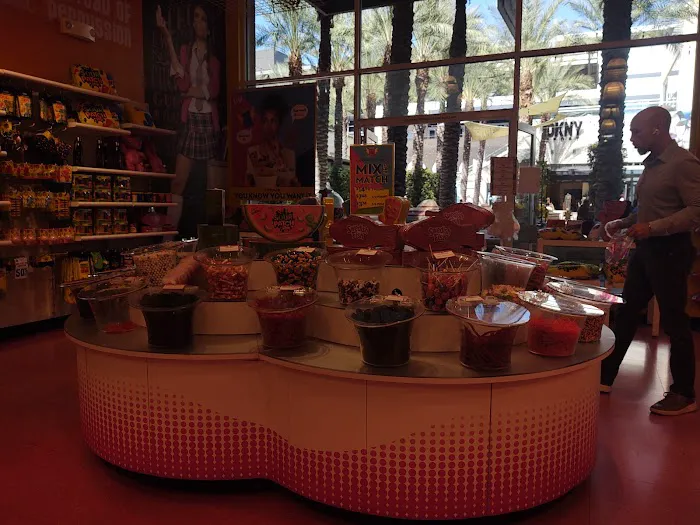 IT'SUGAR Scottsdale Picture 5