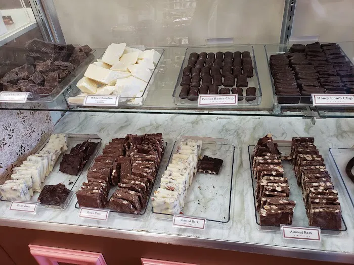 Anthony-Thomas Candy Shoppe Picture 1