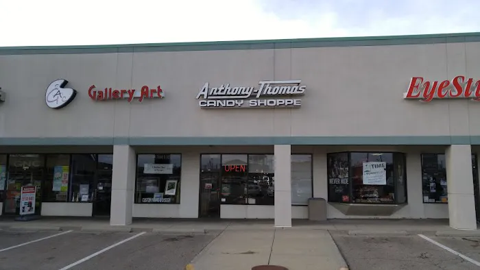 Anthony-Thomas Candy Shoppe Picture 5
