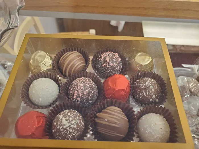 Colonial Candy / Online Store Picture 1