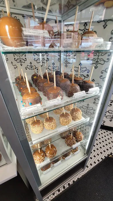 Kilwins Ice Cream - Chocolate - Fudge Picture 3