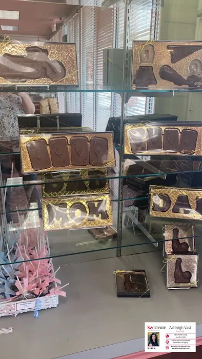 Anthony-Thomas Candy Shoppe Picture 2