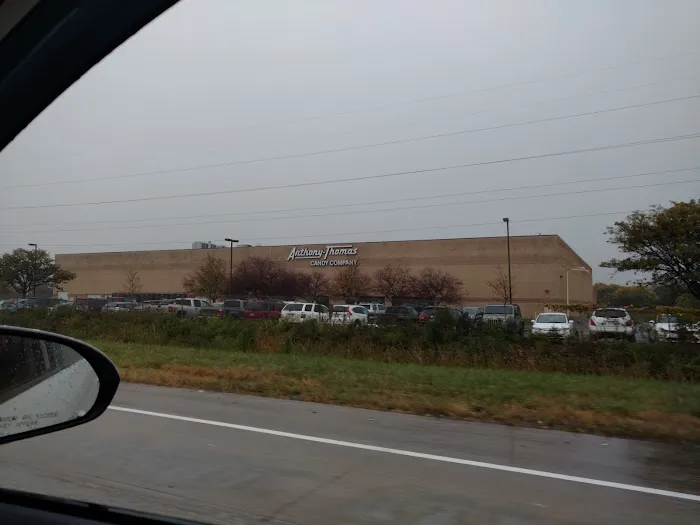 Anthony-Thomas Candy Shoppes Picture 1