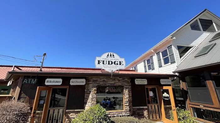 Three Sisters Fudge Picture 1
