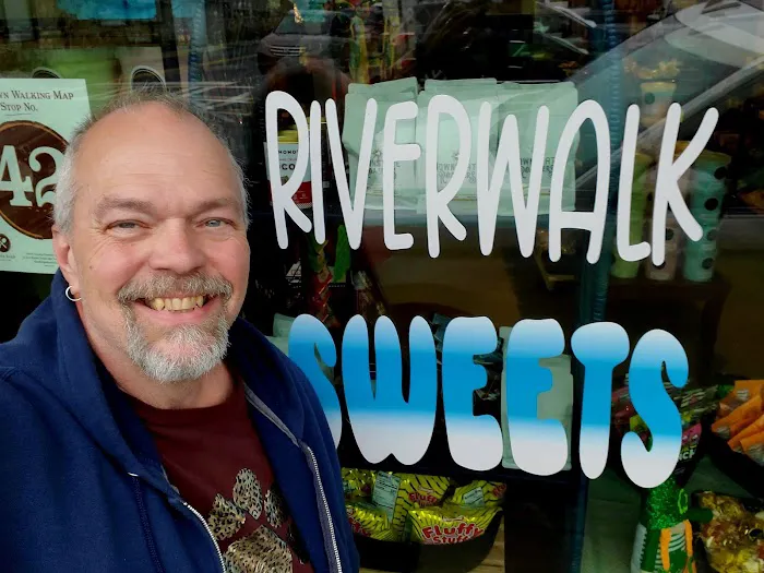 Riverwalk sweets Picture 3