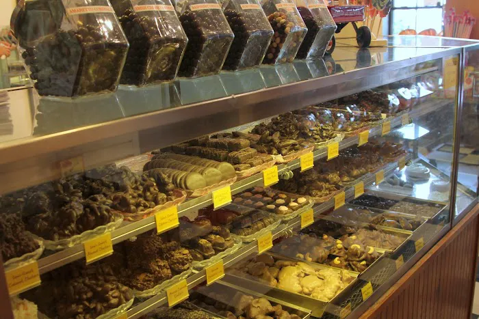 Hollywood Candy Picture 6