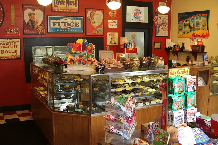 Hollywood Candy Picture 4