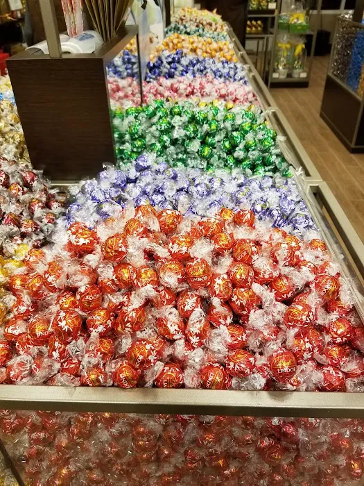 Lindt Chocolate Shop Picture 9