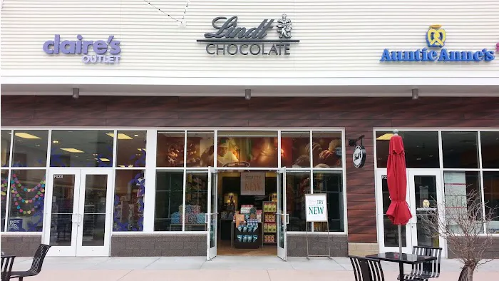 Lindt Chocolate Shop Picture 1