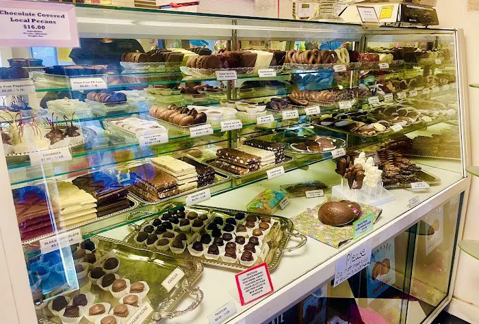 The Chocolate Lady Picture 3