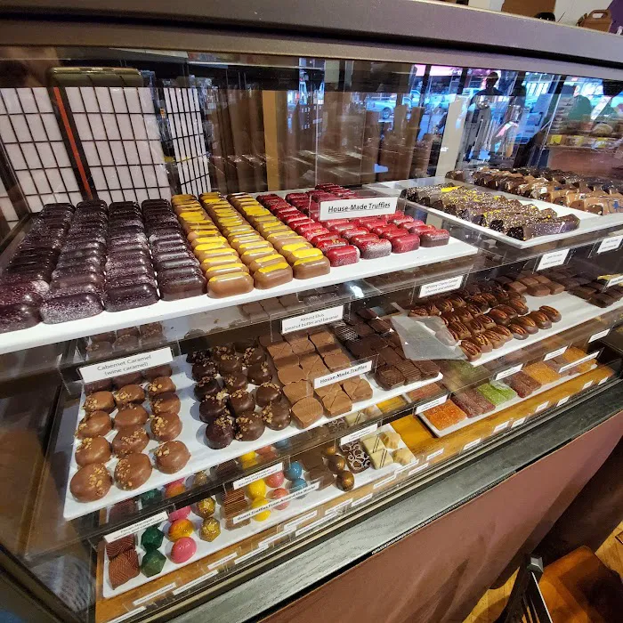 Cacao Chemistry Chocolatier and Patisserie Picture 2