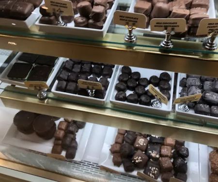 Sully's Sweet Shop Twelve Oaks
