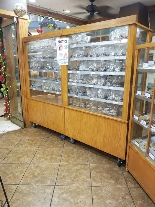 Rocky Mountain Chocolate Factory Picture 3
