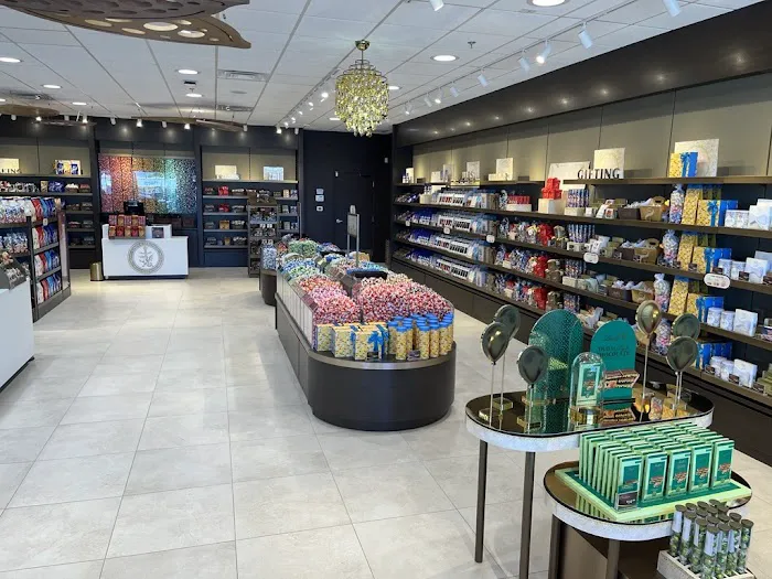 Lindt Chocolate Shop Picture 7