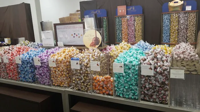 Lindt Chocolate Shop Picture 4