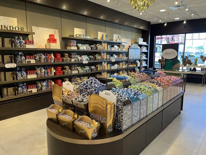 Lindt Chocolate Shop Picture 10