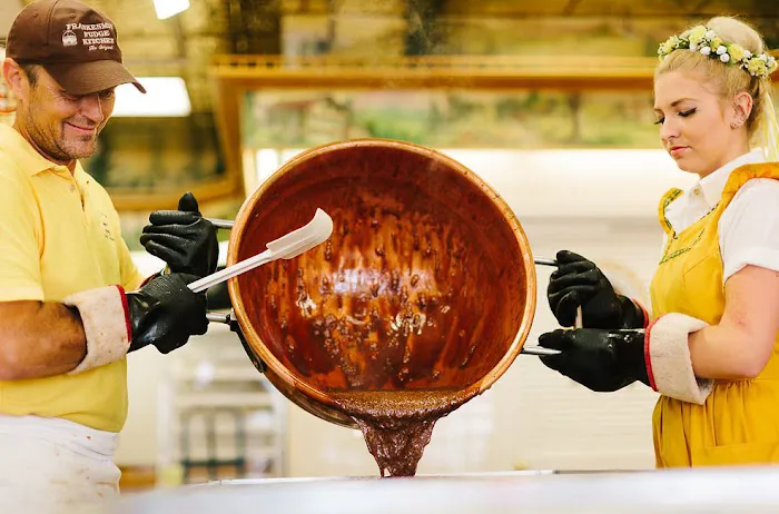 Frankenmuth Fudge Kitchen Picture 10