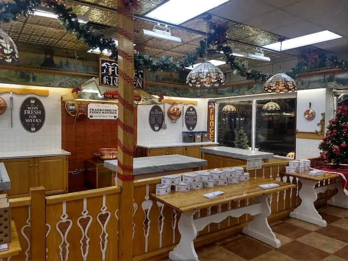 Frankenmuth Fudge Kitchen Picture 9