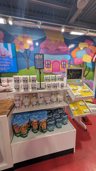 Frankenmuth Taffy Kitchen Picture 7