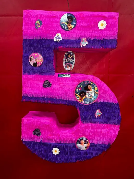 Dulceria Y Piñatas Fantasia LLC Picture 7