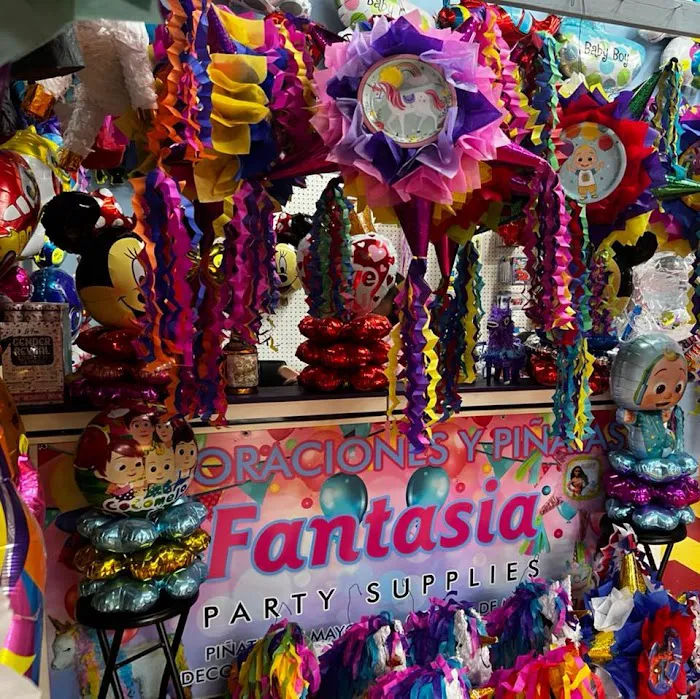 Dulceria Y Piñatas Fantasia LLC Picture 3