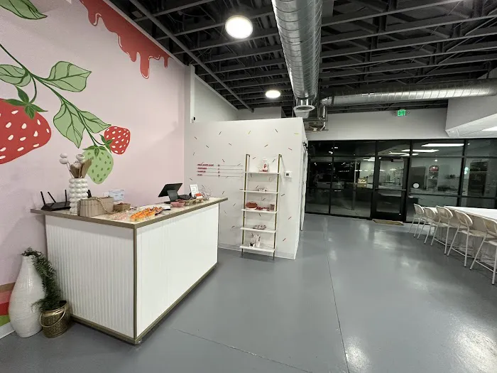 Dipped Haus Picture 4