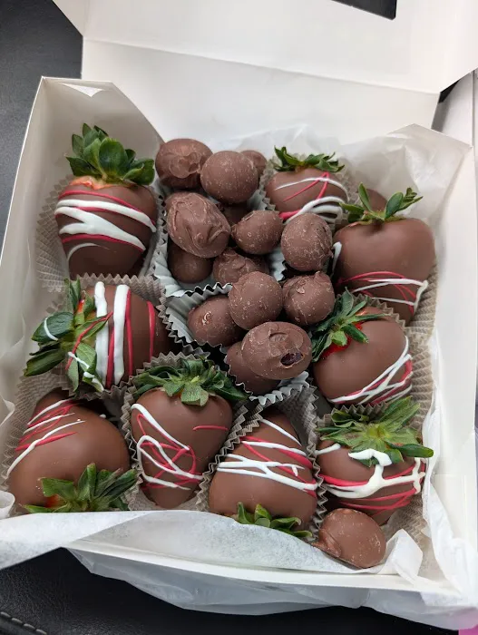 Chocolate Cottage Picture 3