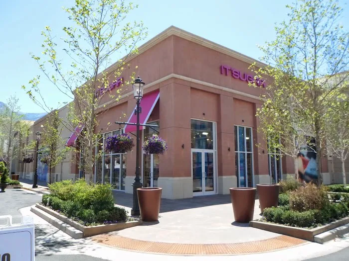 IT'SUGAR Station Park Picture 9