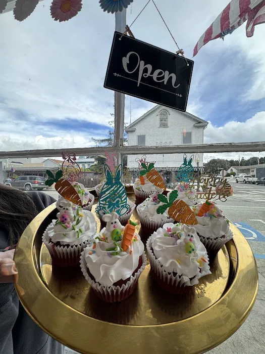 Sweets-N-Treats Picture 6