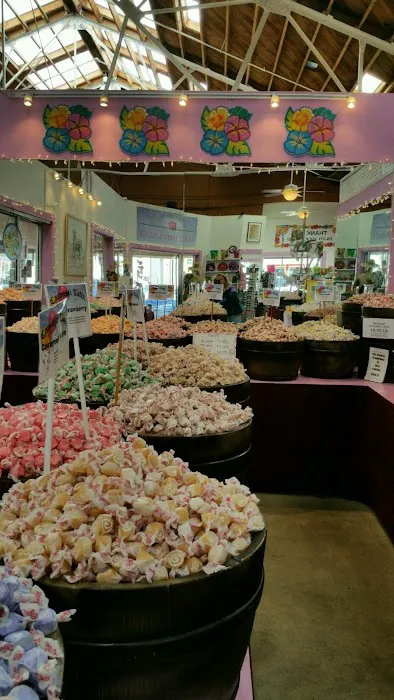 Carousel Taffy & Treats Picture 1