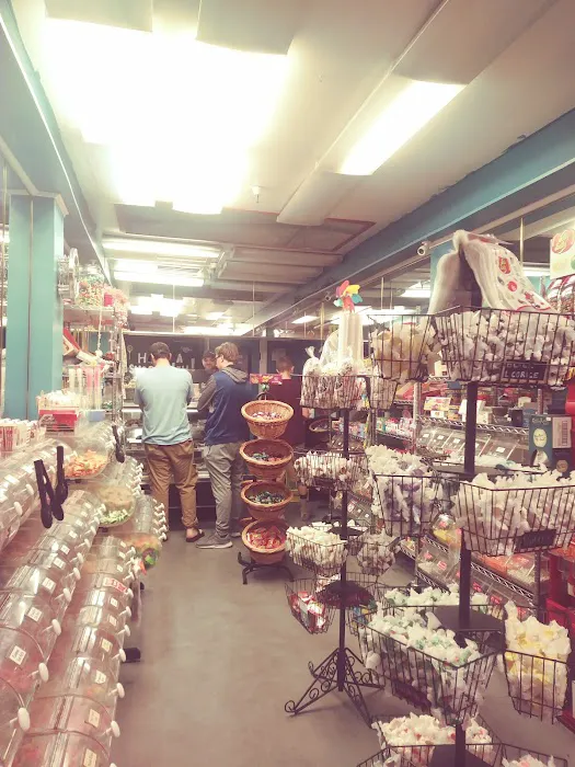 Capitola Candy Company Picture 2